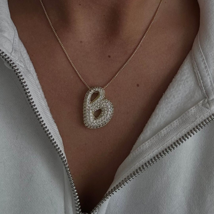 Zara Initial Diamant Halskette