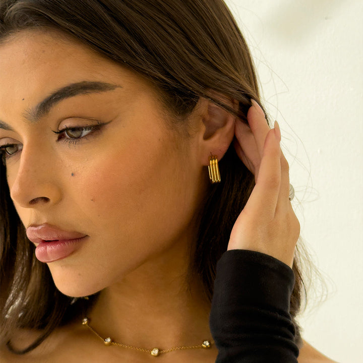 GEWÖLBTER RIPPEN-HOOP GOLD