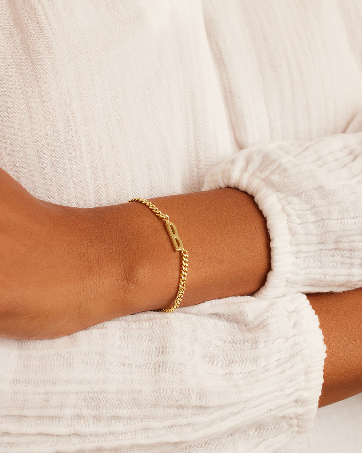 Luna Alphabet Charm Armband