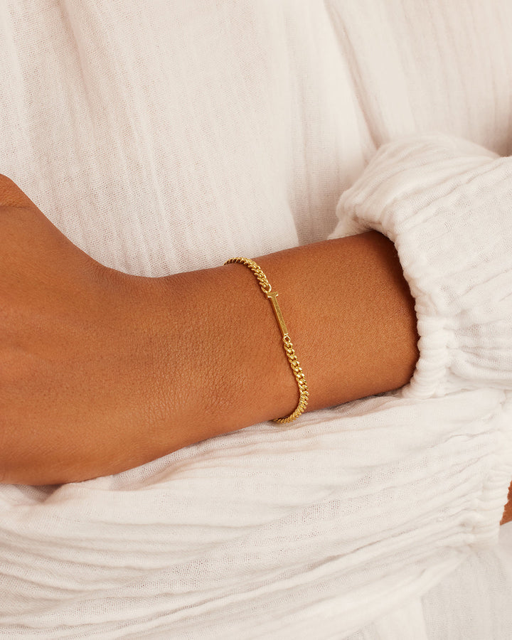 Luna Alphabet Charm Armband