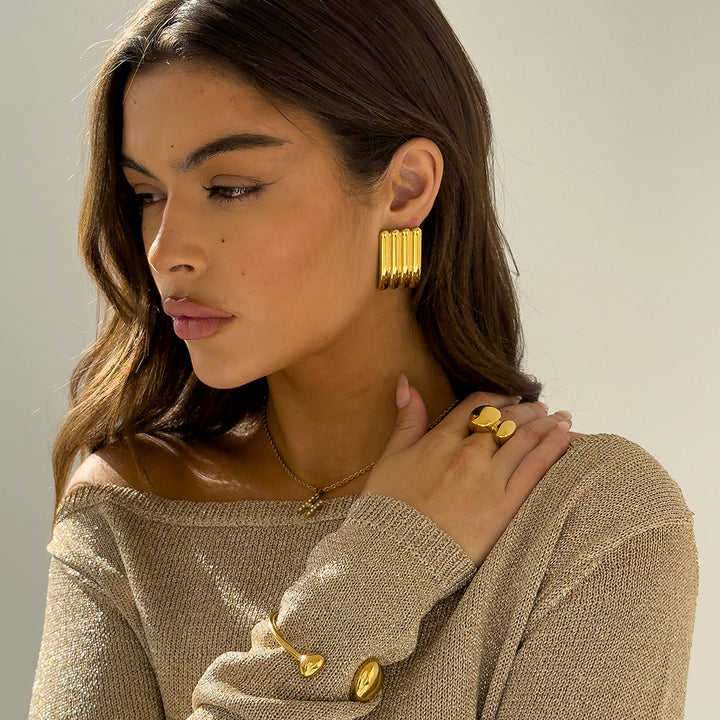 LANGE RIPPEN-Ohrringe GOLD