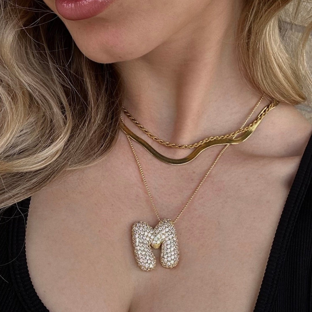 Zara Initial Diamant Halskette