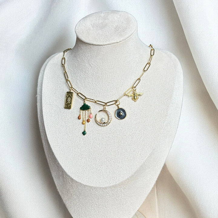 Luna Charm Halskette (Handgemacht & Limitierte Auflage)