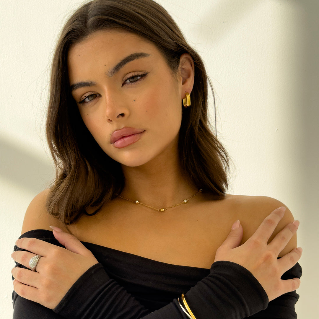 GEWÖLBTER RIPPEN-HOOP GOLD