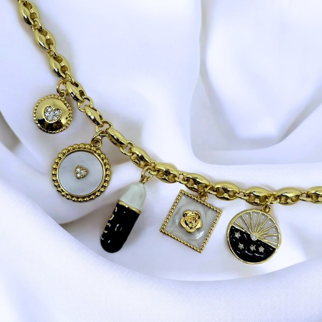 Noir Pillen-Halskette (Handgefertigt & Limitierte Auflage)