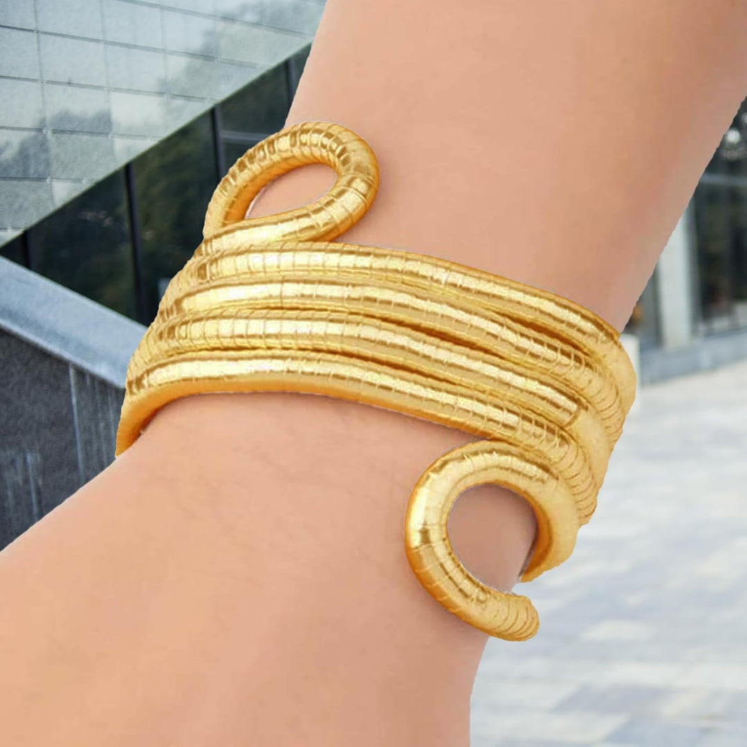 FLEXIBLE GOLDENE SCHLANGENKETTE