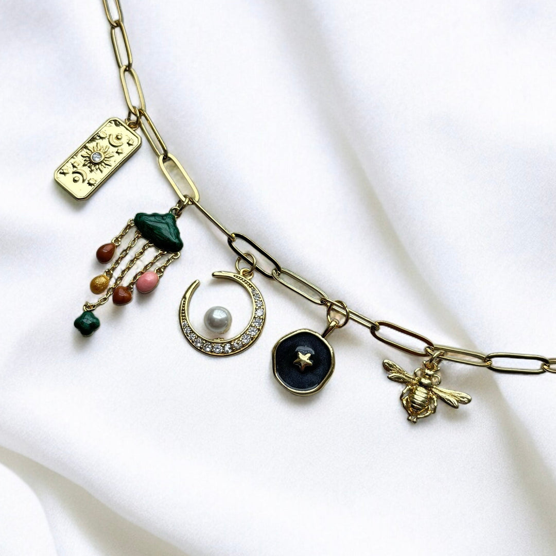 Luna Charm Halskette (Handgemacht & Limitierte Auflage)