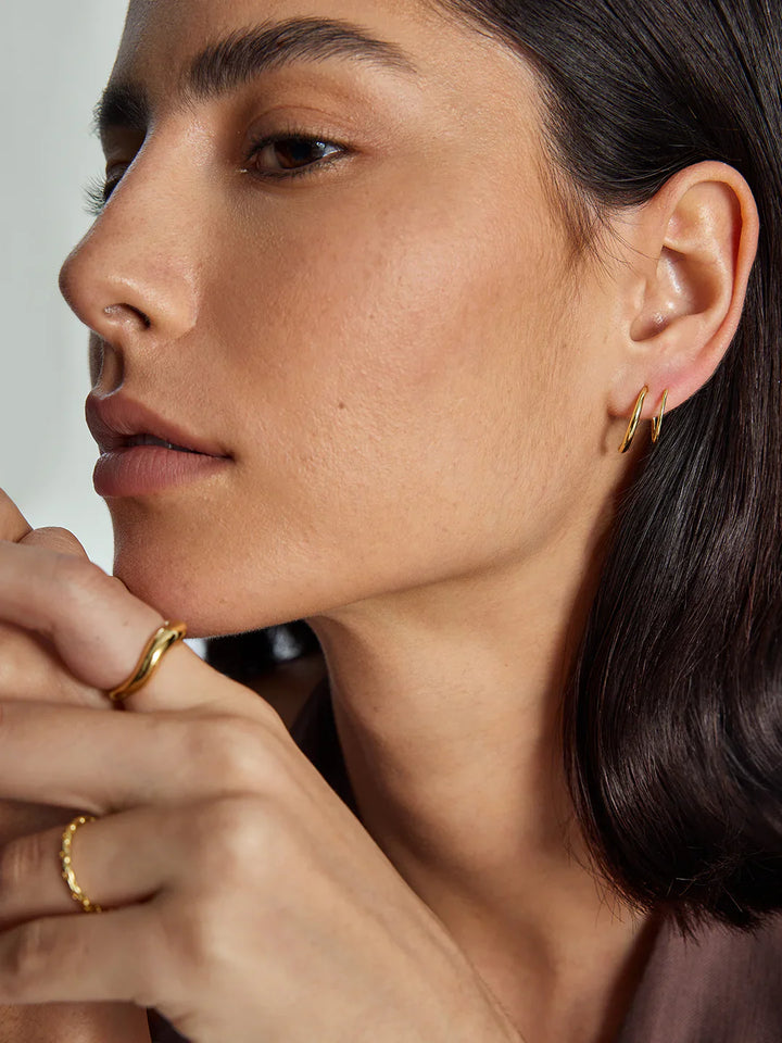 Silberne Doppelohrringe