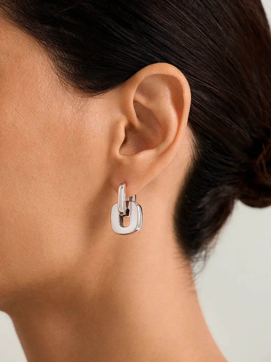 Bold Interlock Drops