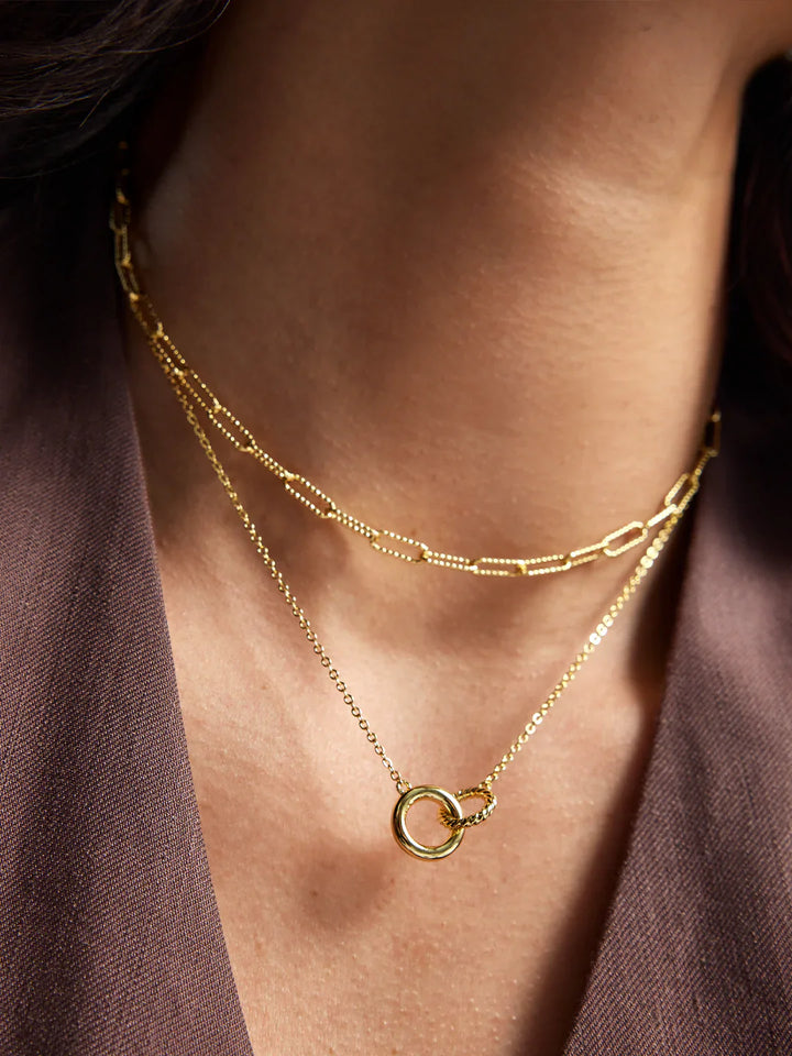 Verschlungene Kreis Halskette