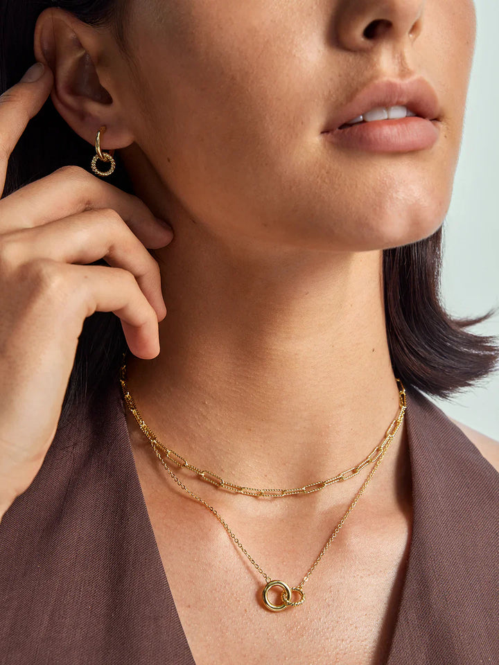 Verschlungene Kreis Halskette