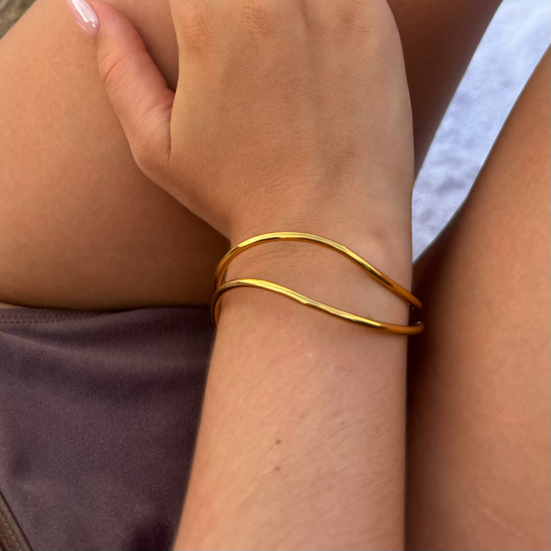 18K GOLD VERSTELLBARES WELLENARMBAND