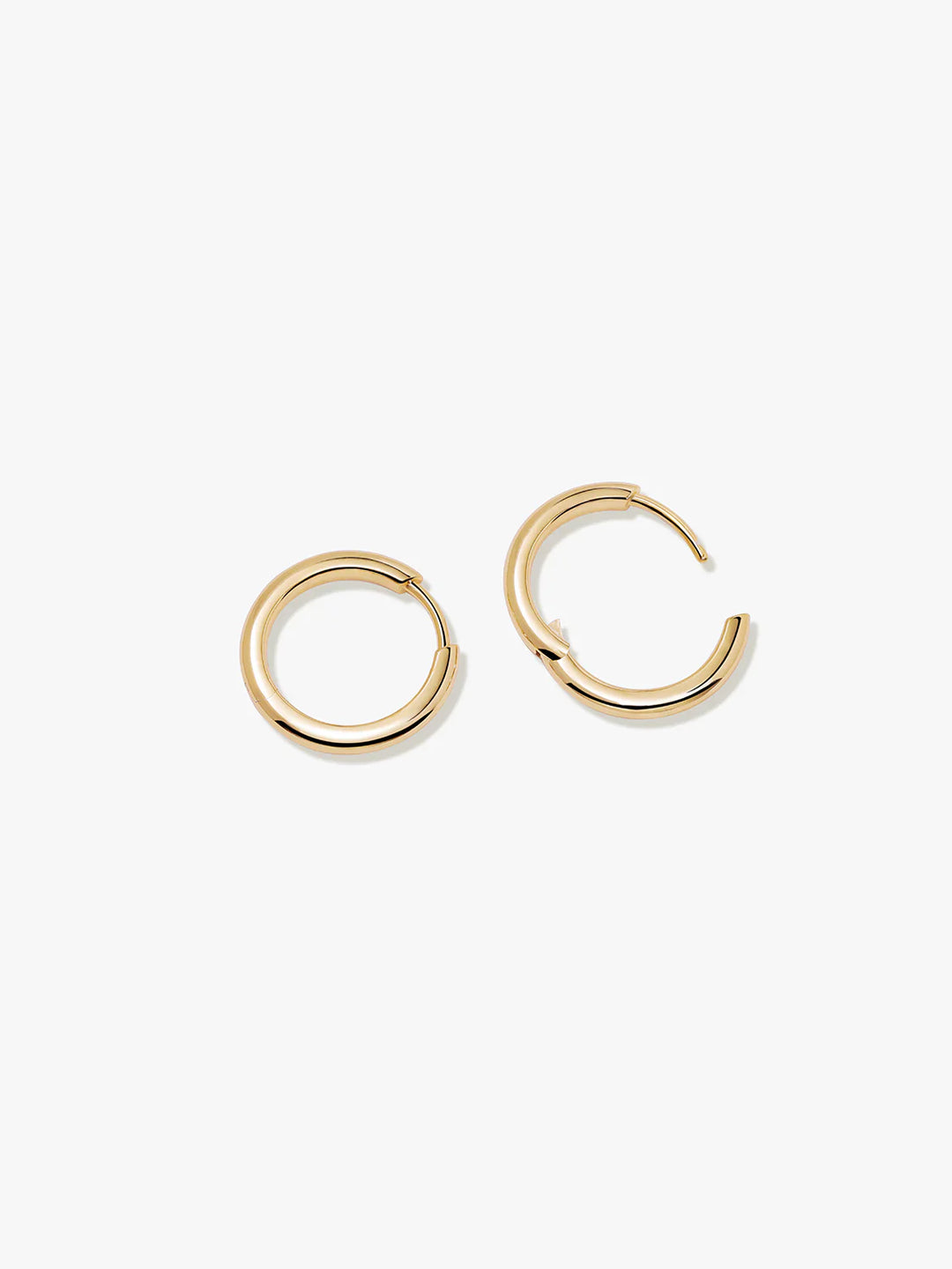 Kleine Röhrenohrringe