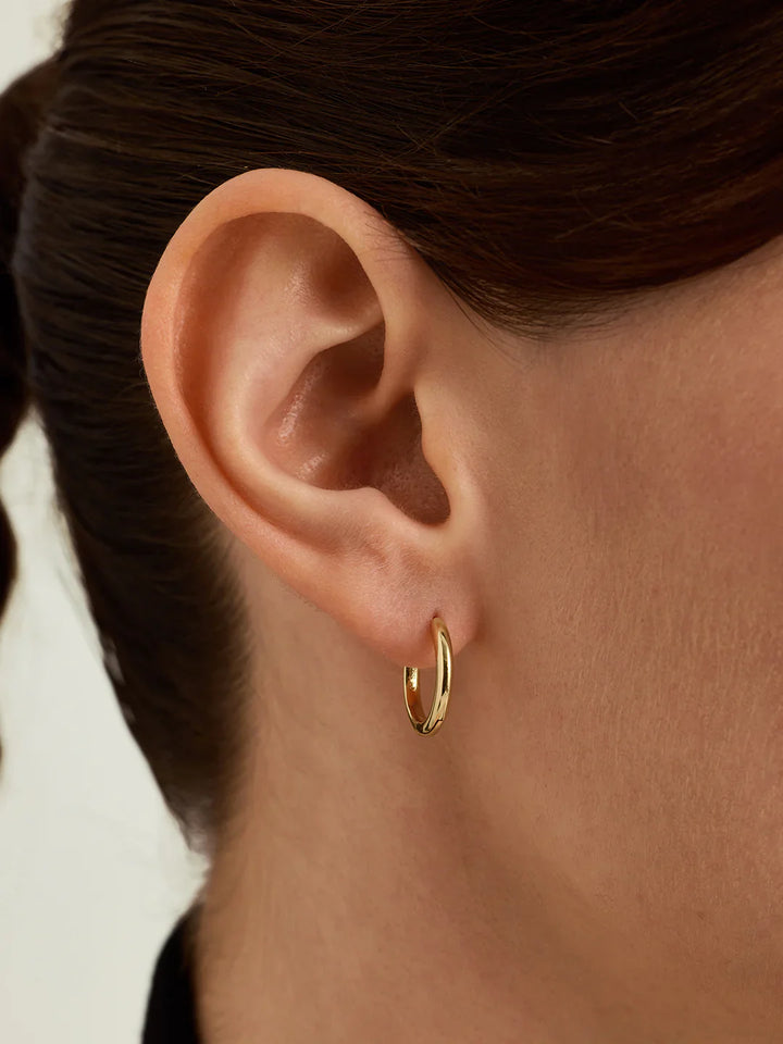 Kleine Röhrenohrringe