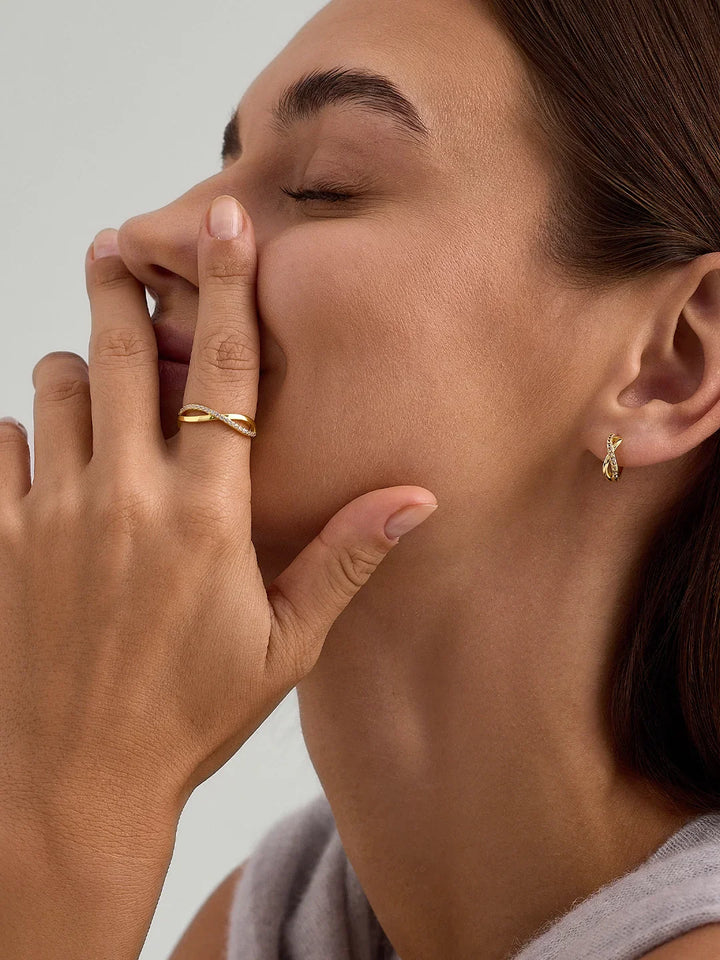 Kreuz Halb Pave Saphir Huggies