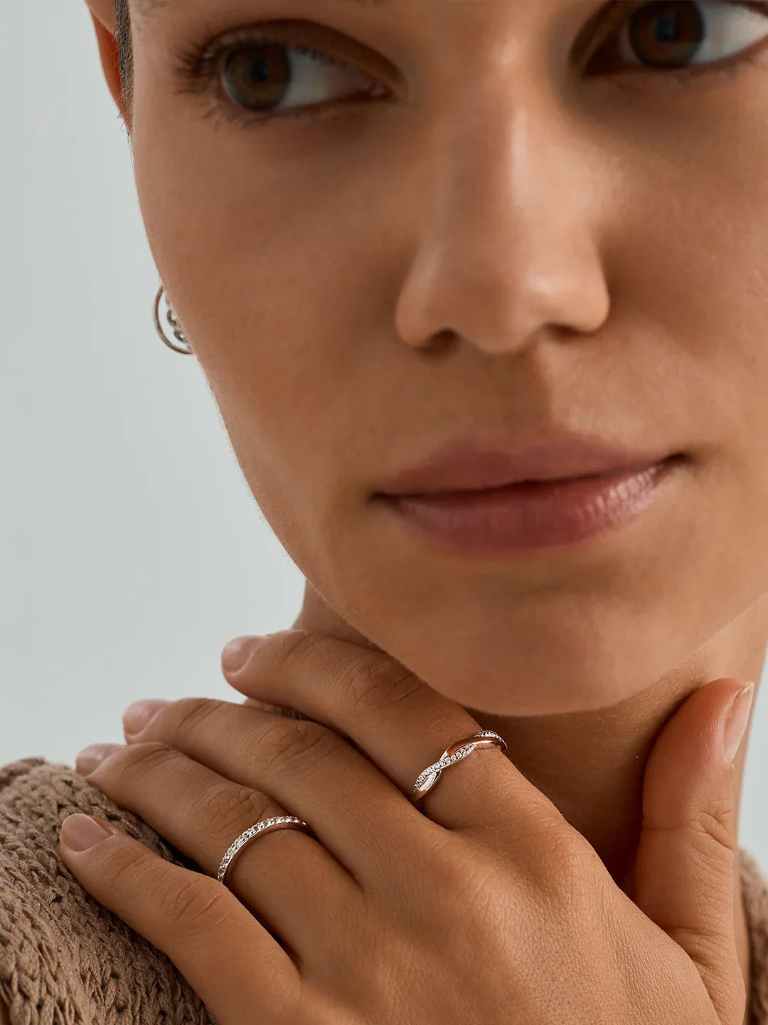 Verdrehter Pavé-Ring