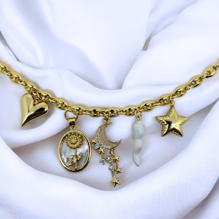 Kosmisches Blüten-Halsband (Handgefertigt & Limitierte Auflage)