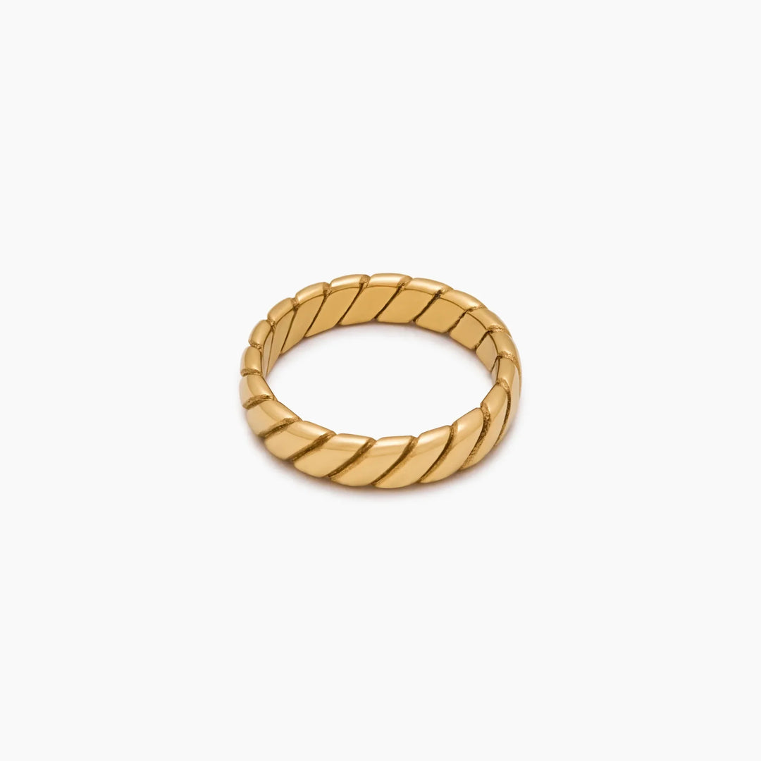 Bold Twist Ring