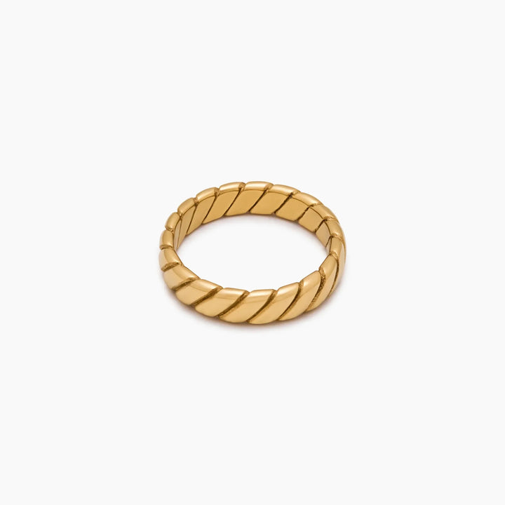 Bold Twist Ring