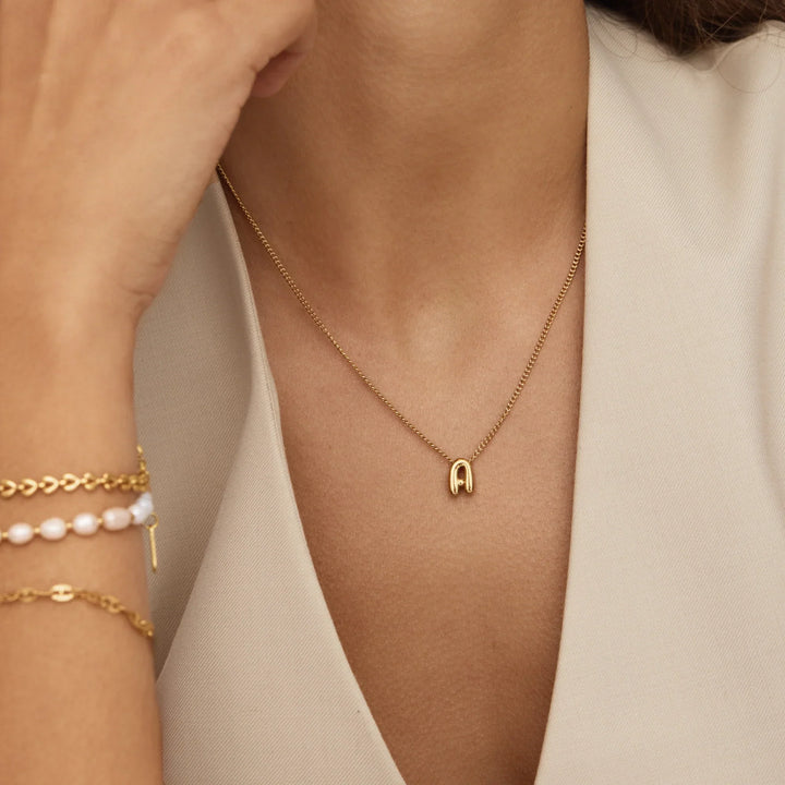 Buchstaben-Anhänger Halskette