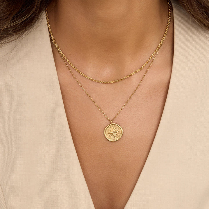 Goldene Kompass-Halskette