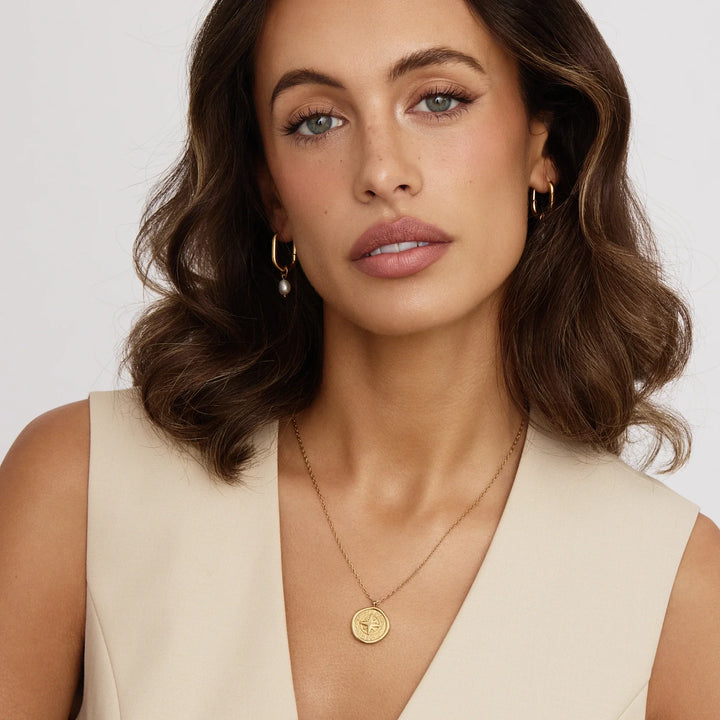 Goldene Kompass-Halskette