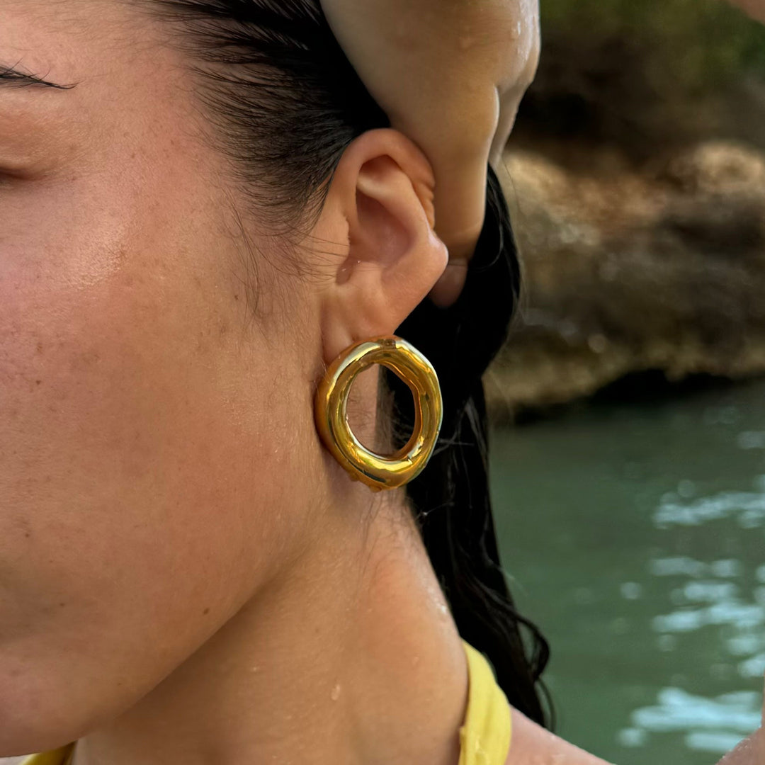 18K GOLDENE OFFENE OVAL-OHRRINGE