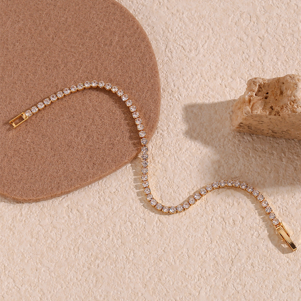 Chloe funkelndes Tennisarmband