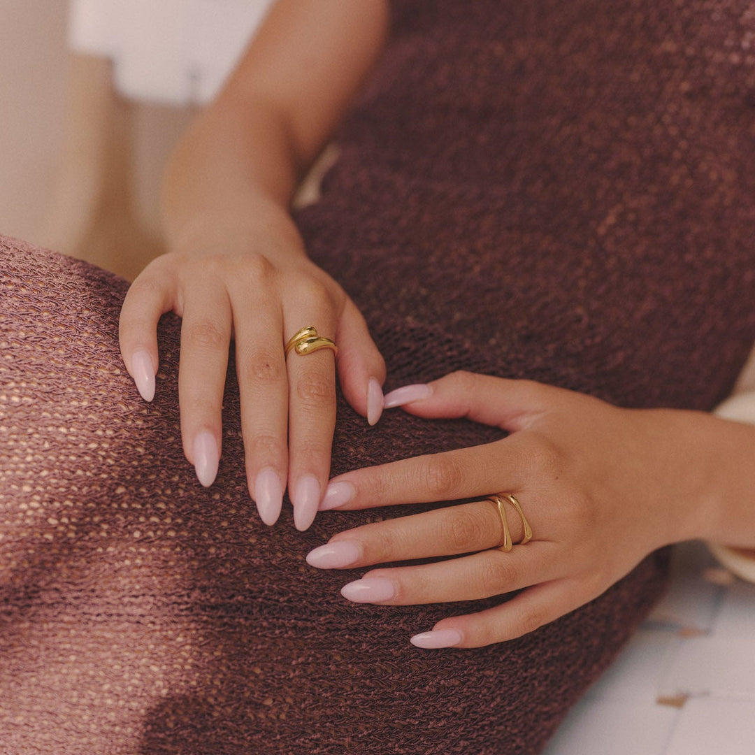 QUADRATISCHER STAPELRING - GOLD