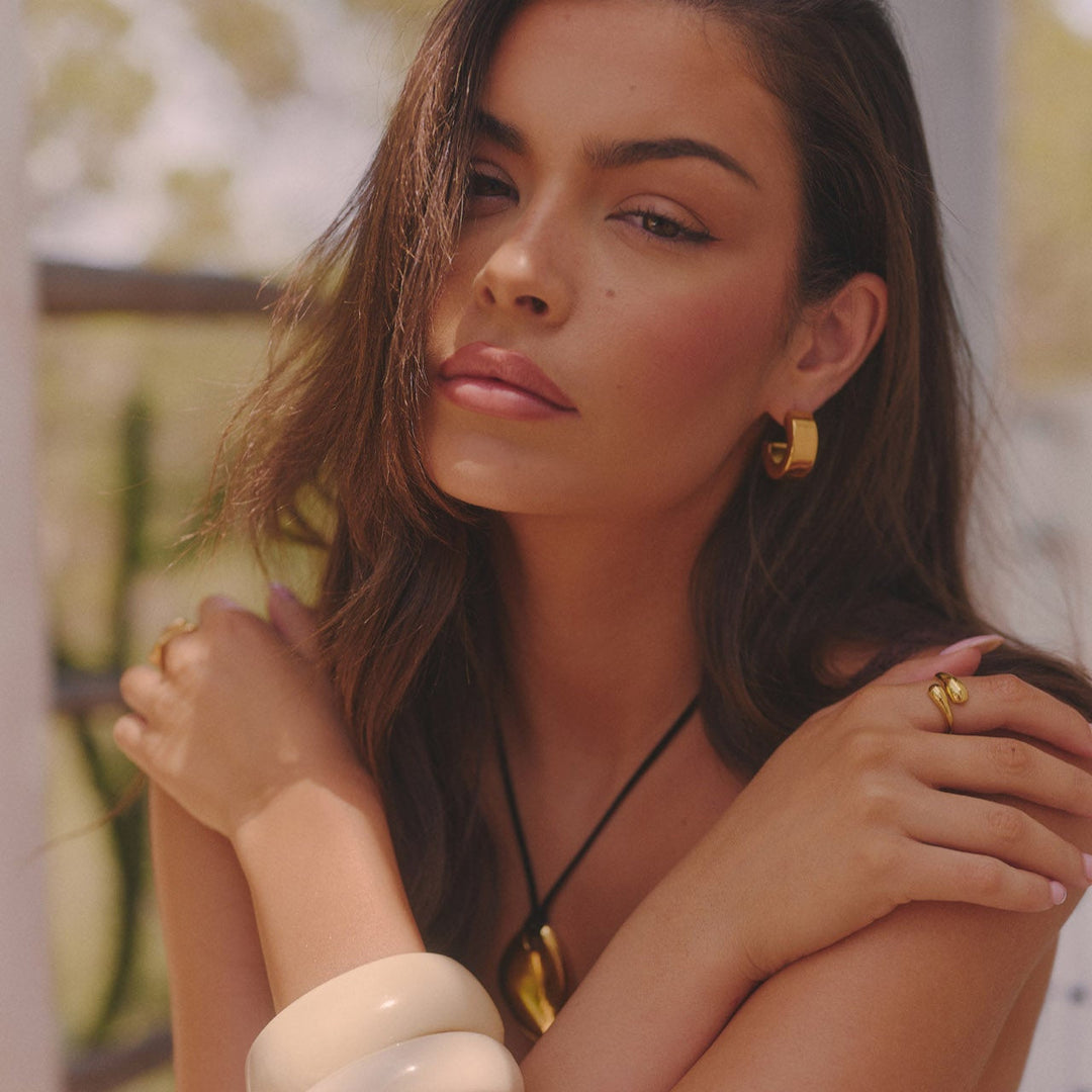 VINTAGE HOOP OHRRING - GOLD