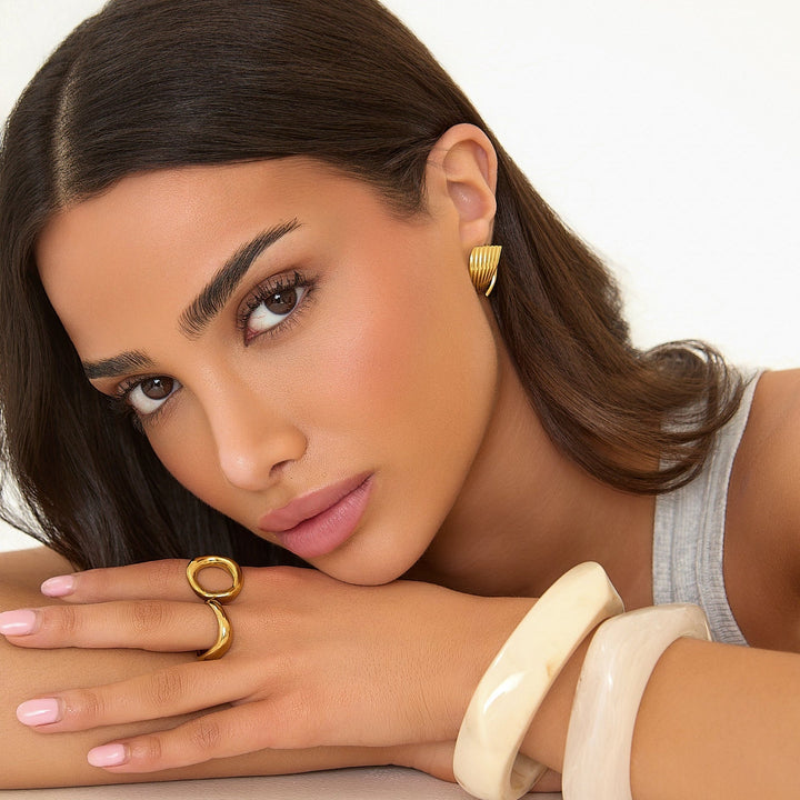 GEKRÜMMTER RING - GOLD