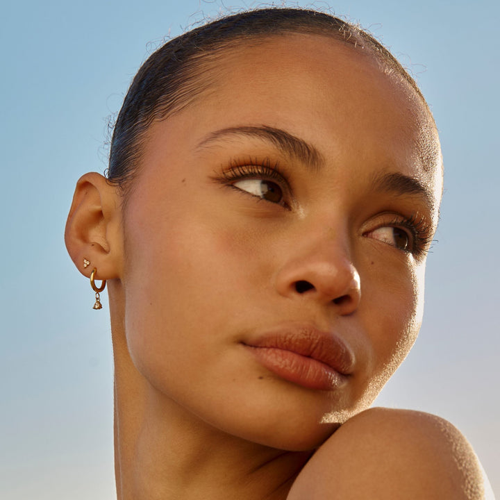 Glitzernde Tropfenohrringe