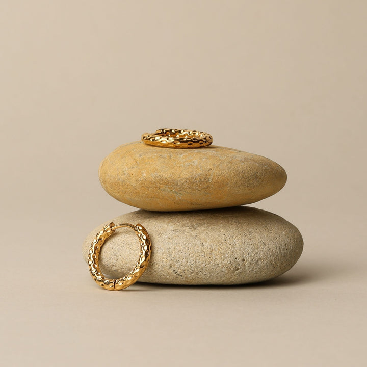 Gehämmerte Creolen Ohrringe