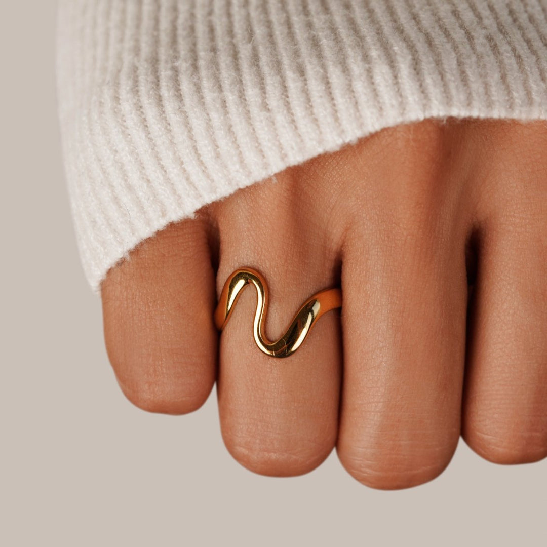Goldene Wellenring