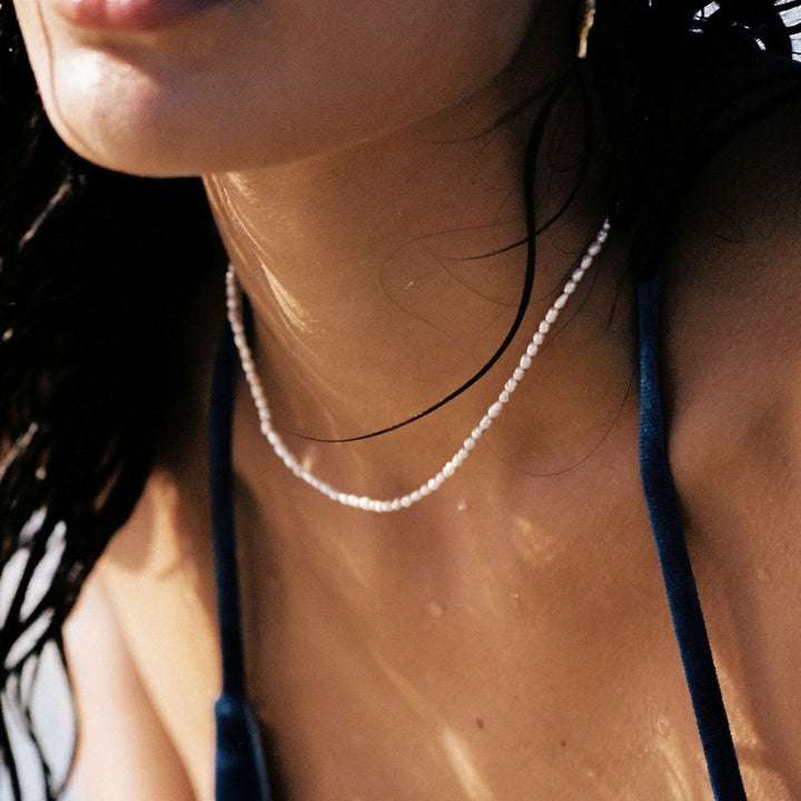 Kleine Perlen Choker