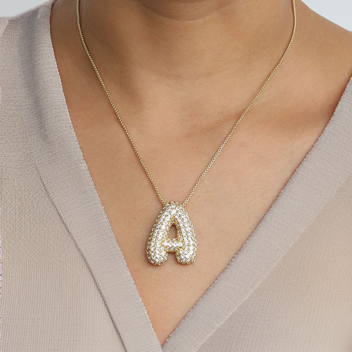 Zara Initial Diamant Halskette