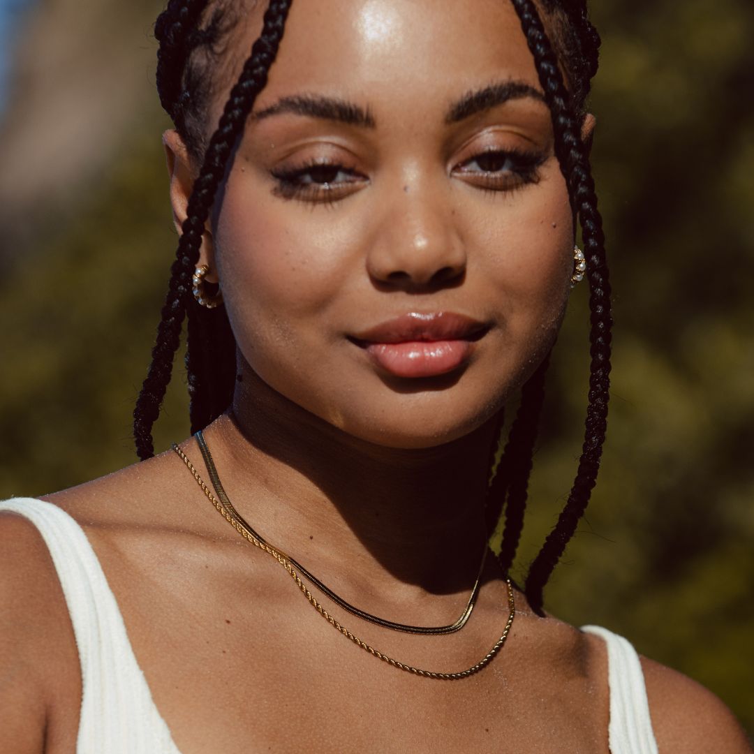 "Ios" Schicht-Halskette