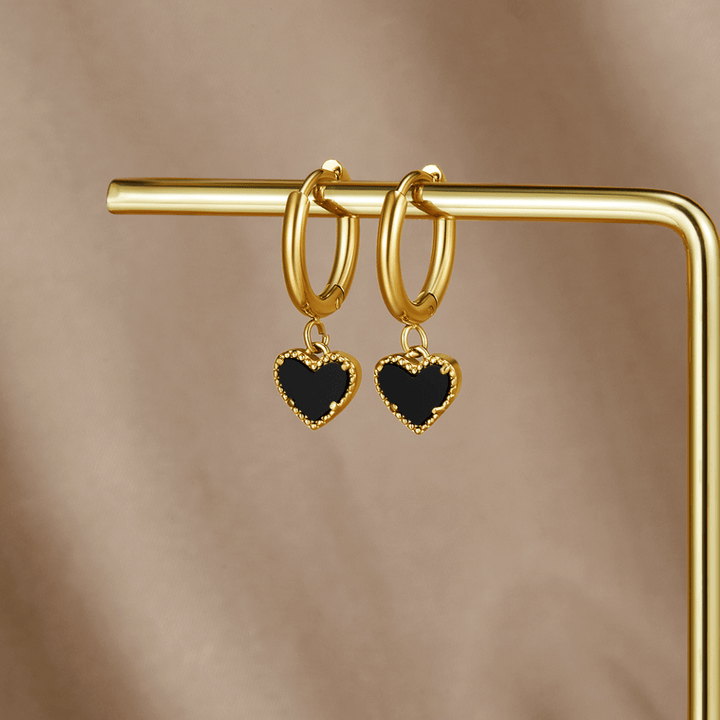 'Tainted Hearts' Creolen