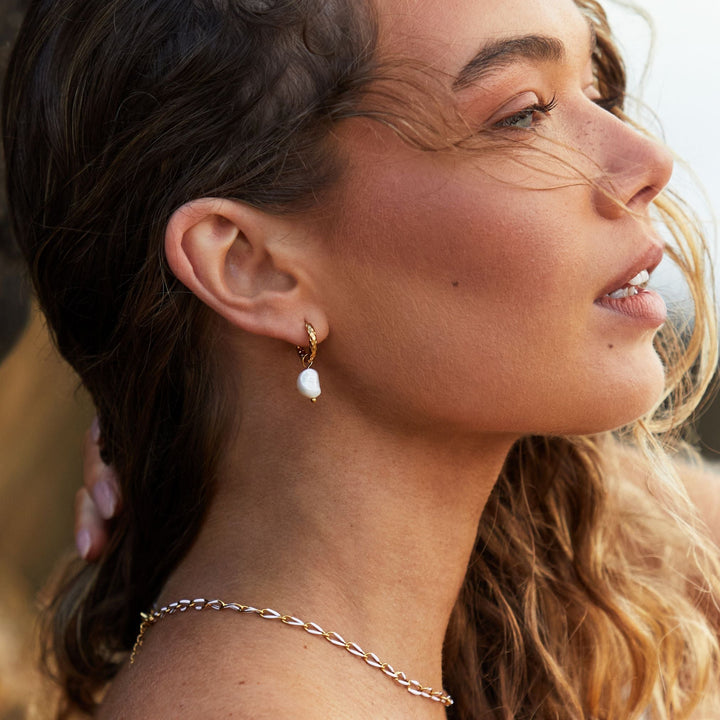 Gehämmerte Perlen-Hoops Ohrringe