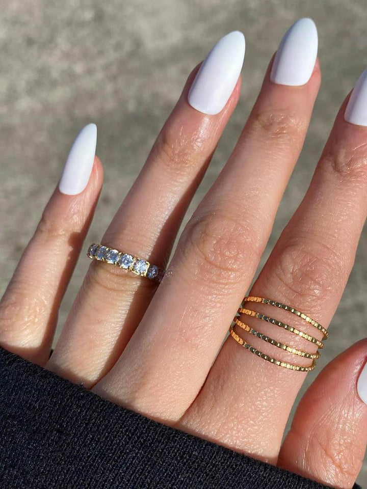 Amia Strahlender Zirkonia Bandring