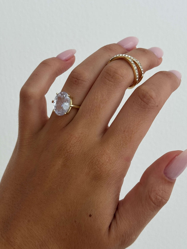 Avianna Oval Zirkonia Bandring