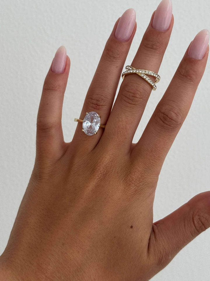 Avianna Oval Zirkonia Bandring