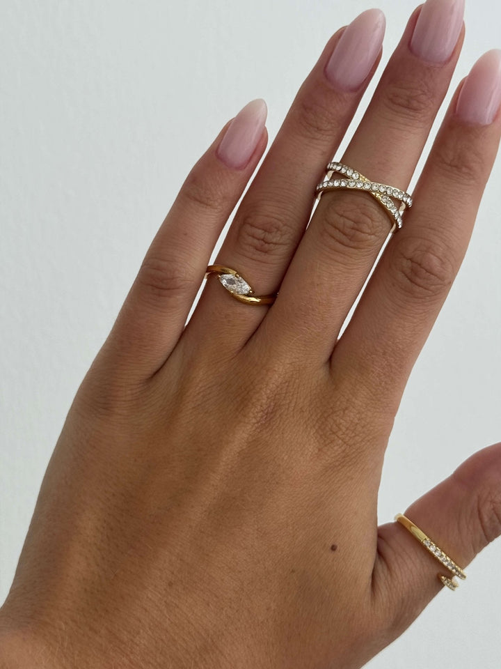 Calista Twisted Elegance Bandring